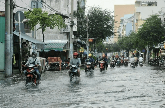 TP Hồ Chí Minh: Triều cường cận Tết xấp xỉ mức báo động 3