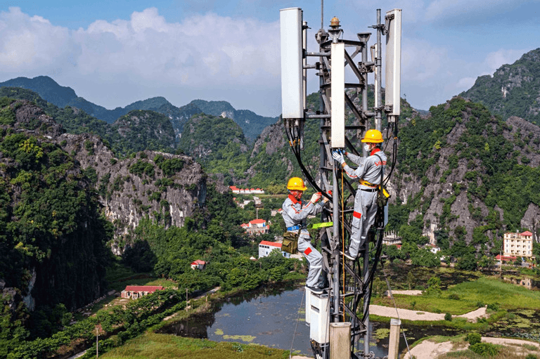 Doanh nghiệp trúng đấu giá được cấp giấy phép sử dụng băng tần với thời hạn 15 năm