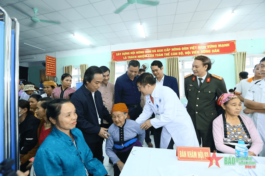 “Tết đồng bào 2024” đến với người dân Phù Yên