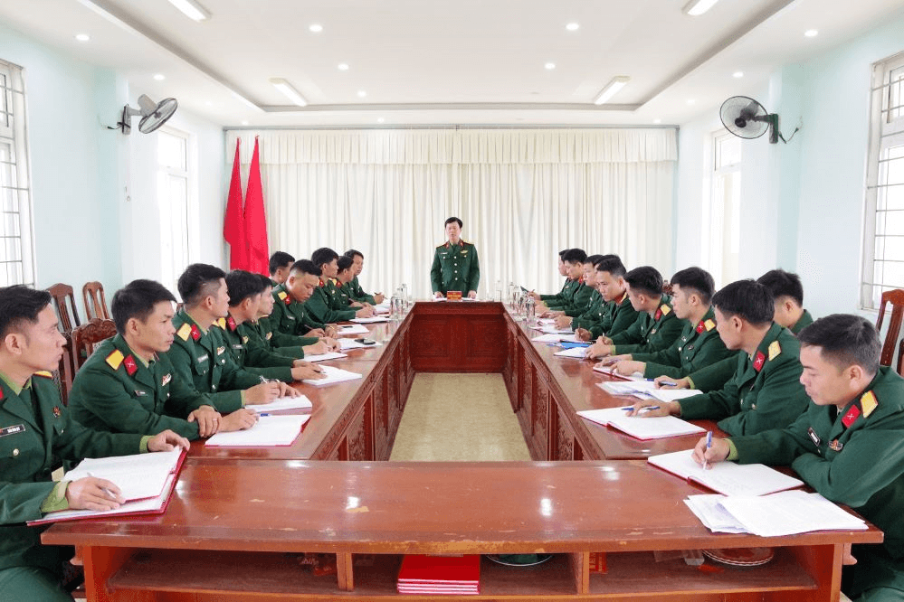 Sư đoàn 968 (Quân khu 4) kiểm tra công tác sẵn sàng chiến đấu và chuẩn bị đón Tết tại Trung đoàn 9