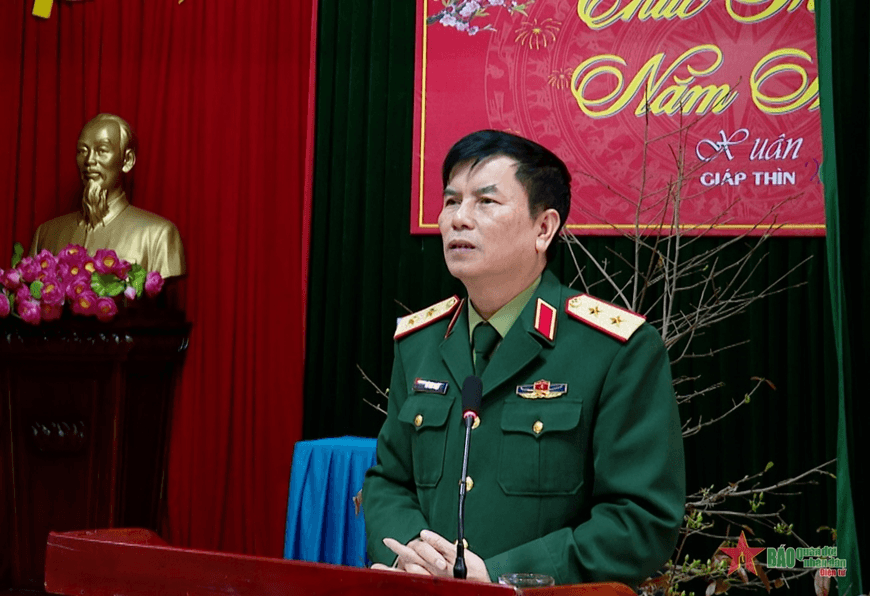 Trung tướng Đỗ Văn Thiện kiểm tra, chúc Tết tại Tiểu đoàn 682, Lữ đoàn 971, Cục Vận tải