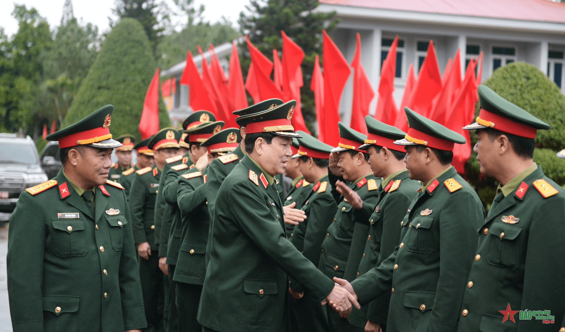 Đại tướng Lương Cường thăm, chúc Tết cán bộ, chiến sĩ Sư đoàn 316, Quân khu 2