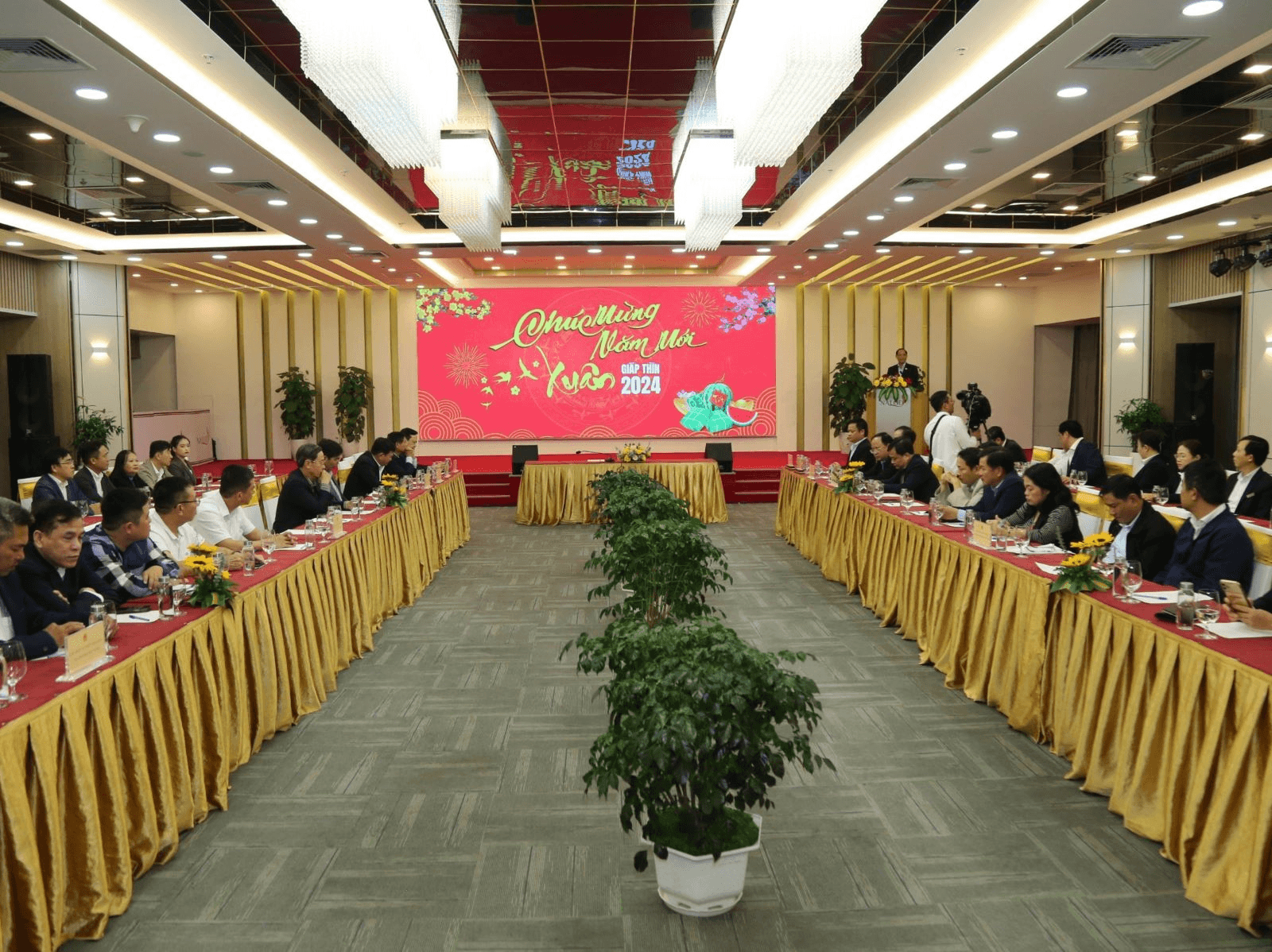 Phó chủ tịch Quốc hội Trần Quang Phương gặp mặt, chúc Tết các đơn vị tại Đà Nẵng
