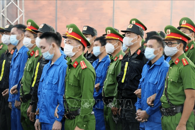 Cảnh giác trước các âm mưu lôi kéo, kích động