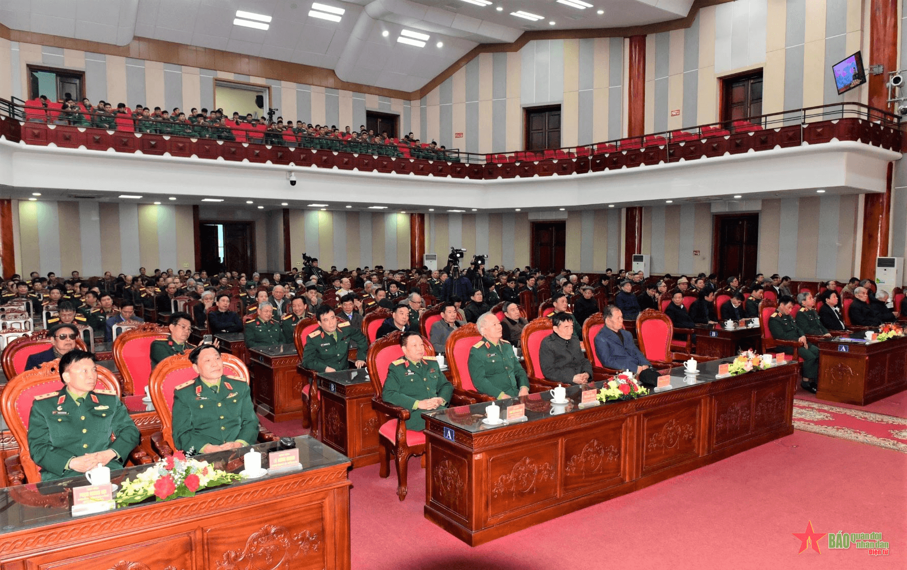 Bộ tư lệnh Thủ đô Hà Nội gặp mặt cán bộ đã nghỉ hưu nhân dịp Tết Nguyên đán