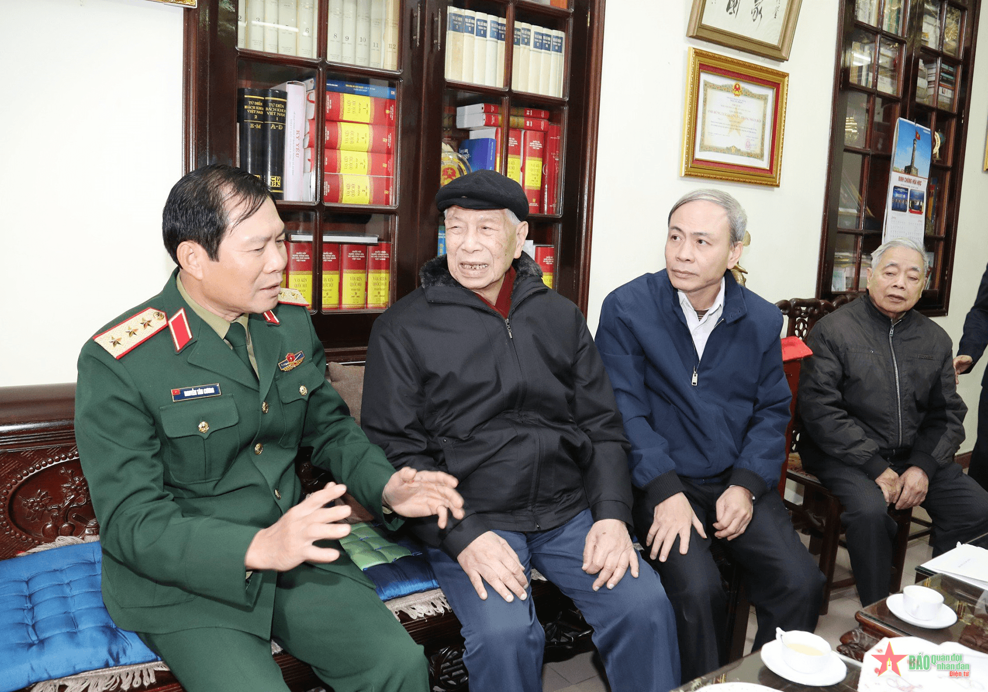 Thượng tướng Nguyễn Tân Cương tri ân, chúc Tết nguyên lãnh đạo Đảng, Nhà nước, Quân đội
