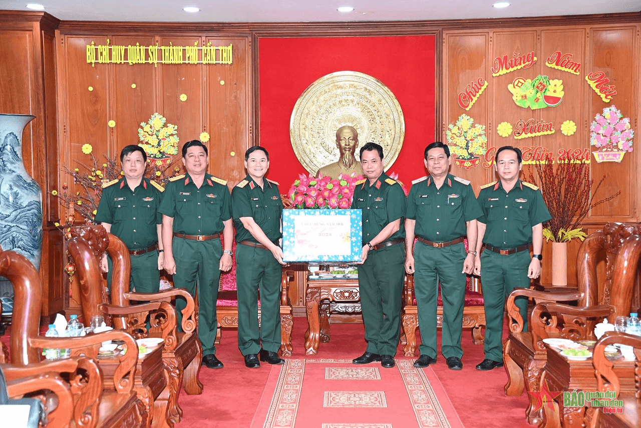 Trung tướng Phạm Trường Sơn, kiểm tra, chúc Tết một số đơn vị tại Cần Thơ