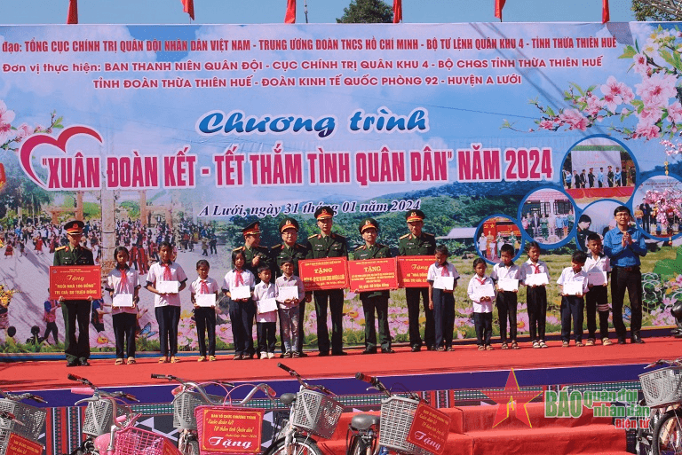 Ban Thanh niên Quân đội phối hợp tổ chức Chương trình "Xuân đoàn kết - Tết thắm tình quân dân" năm 2024