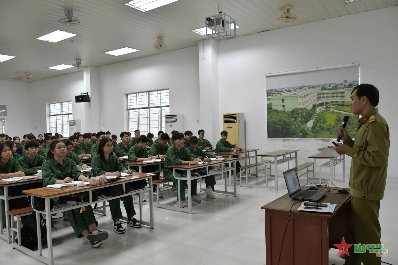 Trà Vinh: Xây dựng môi trường sư phạm quân sự mẫu mực, thân thiện