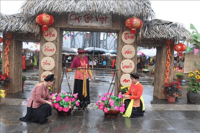 Tái hiện chợ Tết truyền thống