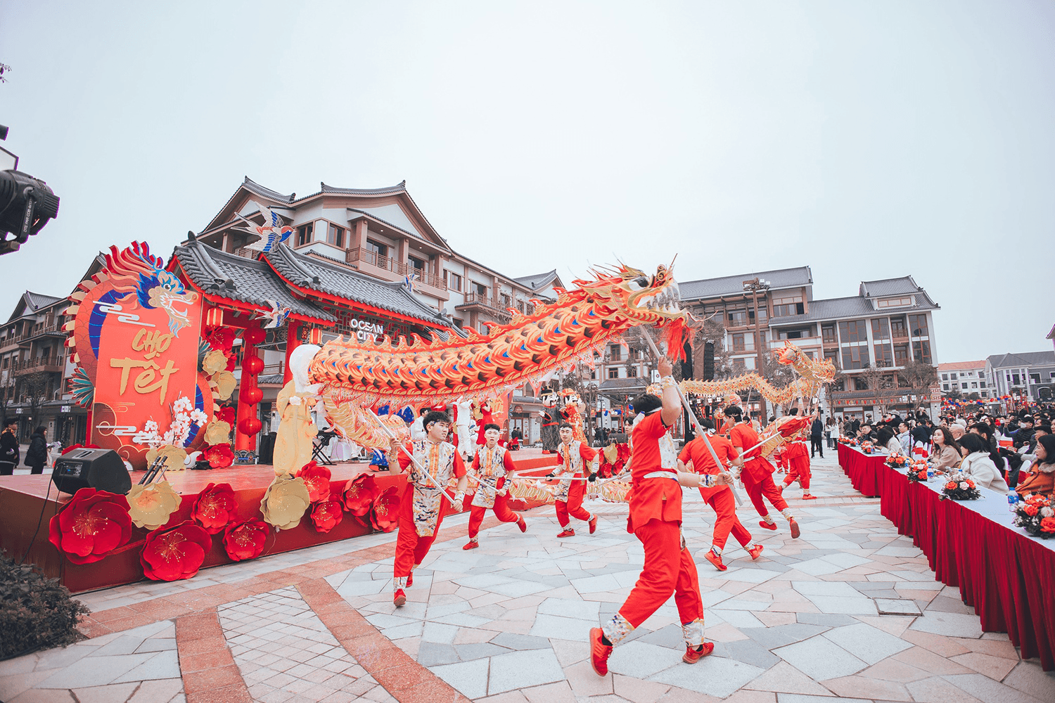 Cư dân quận Kinh đô đón Tết rực rỡ tại “thiên đường sống” đỉnh nhất miền Bắc