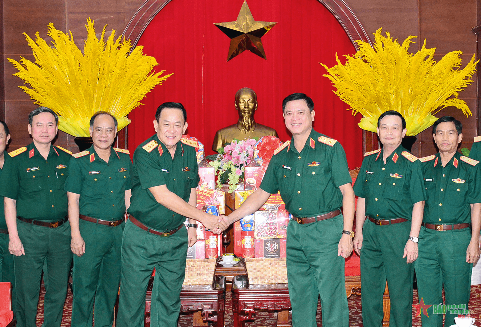 Thượng tướng Võ Minh Lương thăm, chúc Tết Bộ tư lệnh Quân khu 7 và các đơn vị tại TP Hồ Chí Minh