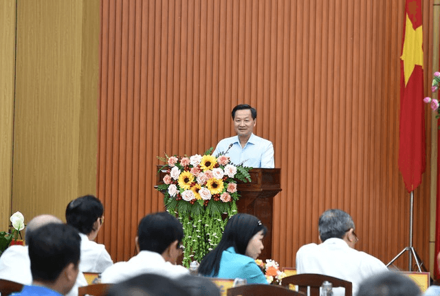 Phó thủ tướng Lê Minh Khái thăm, tặng quà Tết tại An Giang