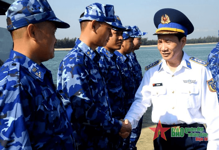 Tàu CSB 6006 (Vùng Cảnh sát biển 2) lên đường thực hiện nhiệm vụ trực Tết