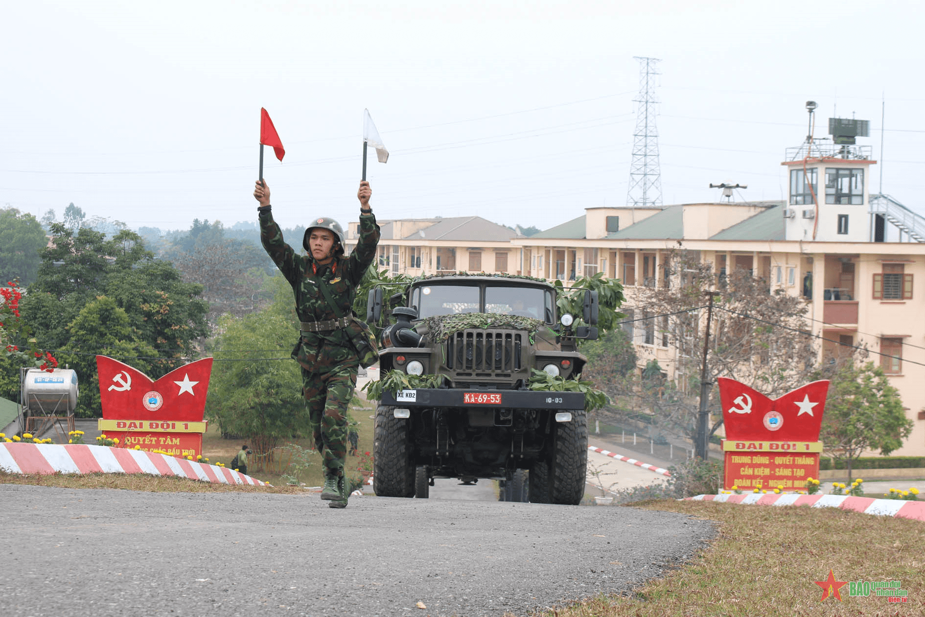 Trên trận địa ngày xuân