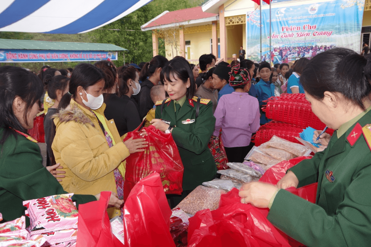 Thư về tòa soạn: Mang xuân ấm lên “cổng trời” Mường Lát