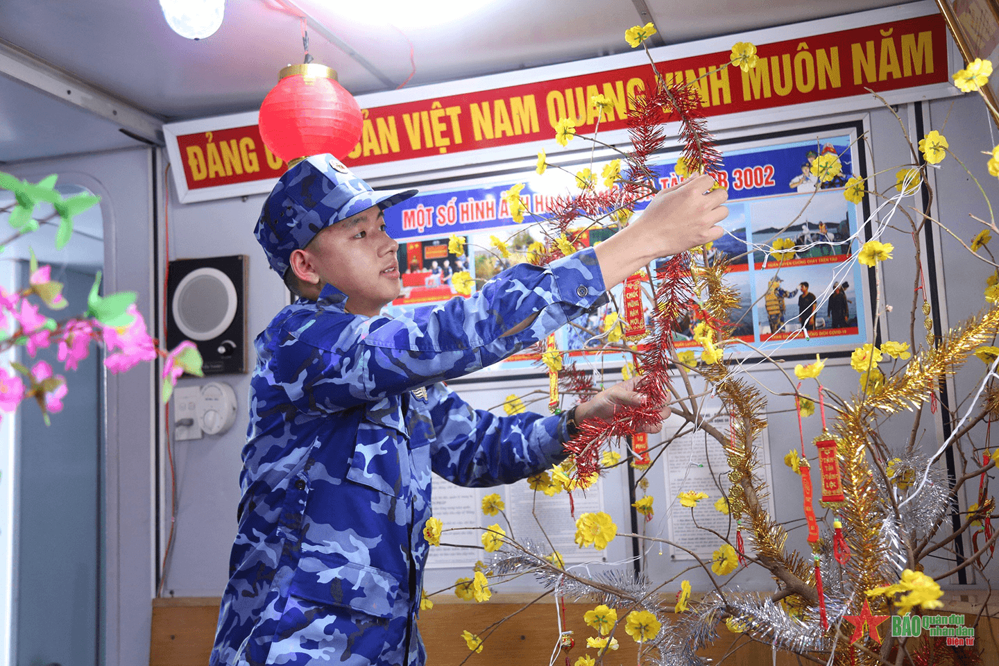 Mùa xuân trên từng hải trình bám biển