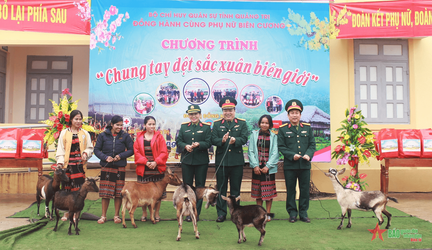 Mang xuân về A Vao