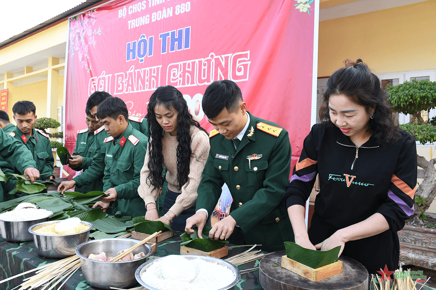 Lai Châu: Sôi nổi Hội thi gói bánh chưng tại Trung đoàn 880