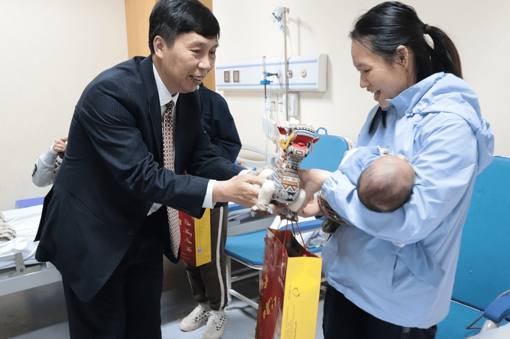 Mang đến sự ấm áp cho người bệnh trong những ngày đón Tết tại Bệnh viện