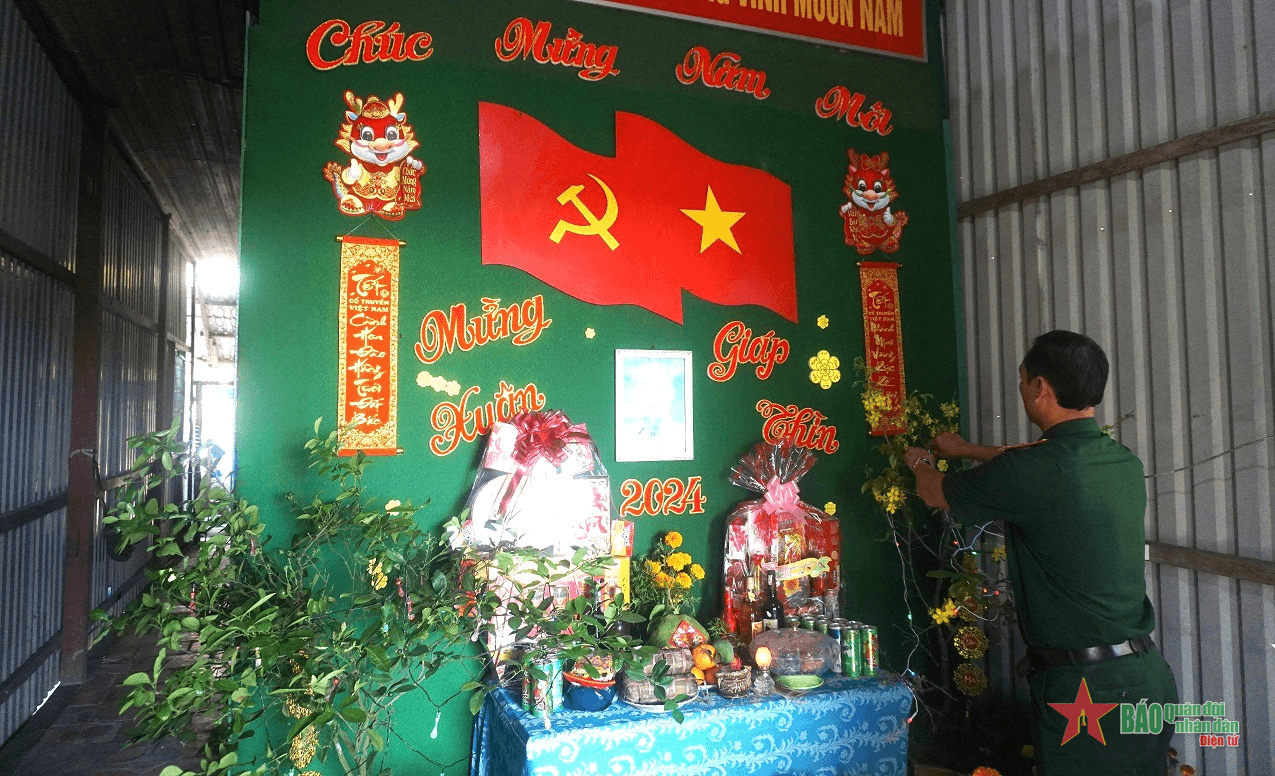 Xuân bên chốt gác của những người lính giữ rừng Quân khu 9