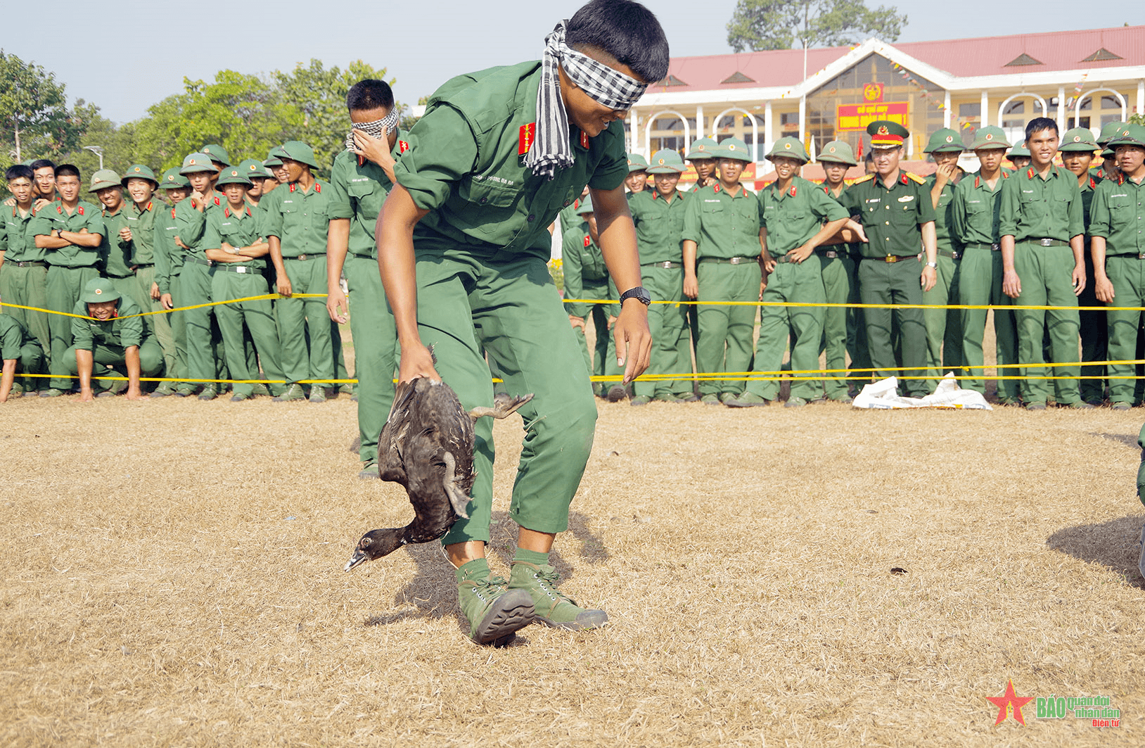 Ngày xuân vui tươi của bộ đội Sư đoàn 9