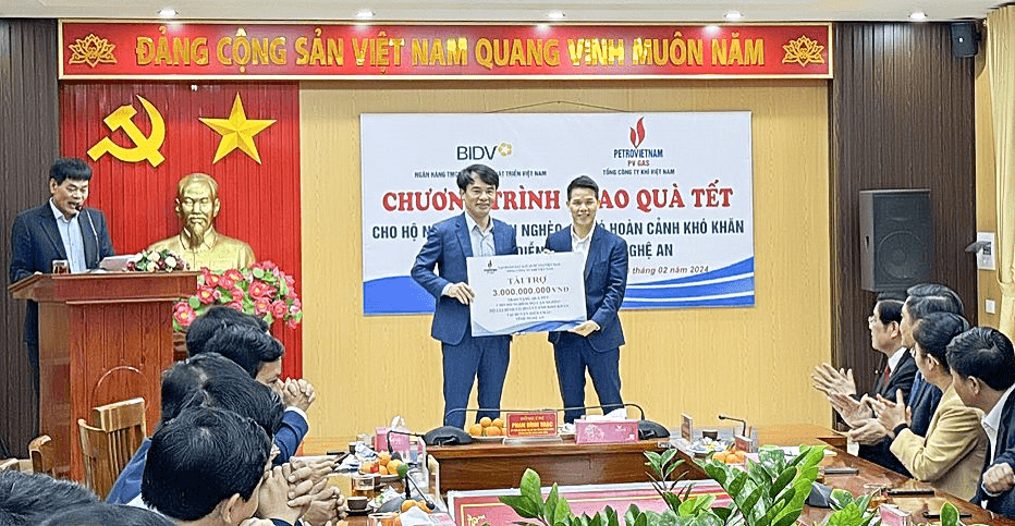 PV GAS nỗ lực “Vì người nghèo - không để ai bị bỏ lại phía sau”