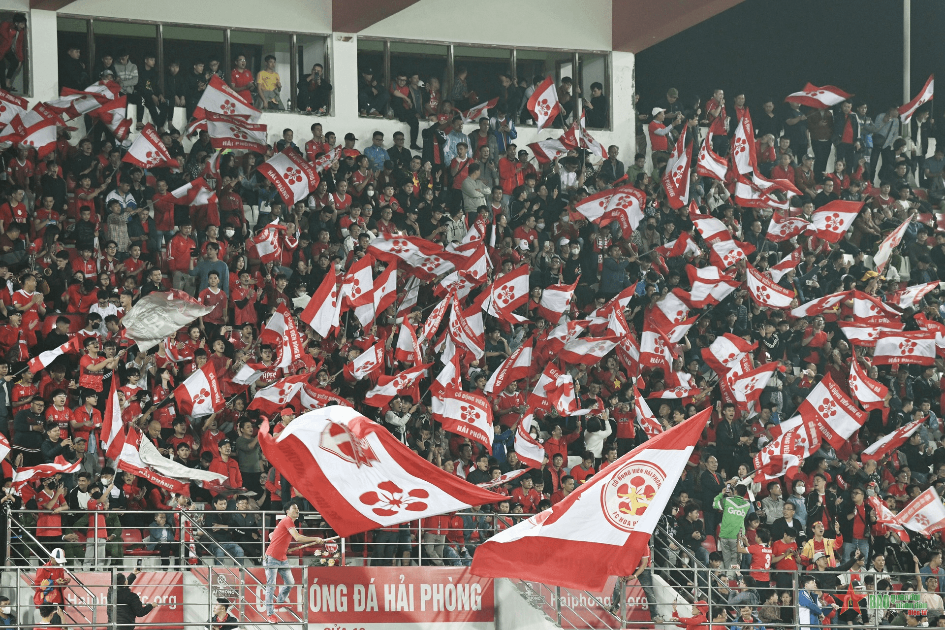 Sân nào là "chảo lửa" tại vòng 9 V-League 2023-2024?