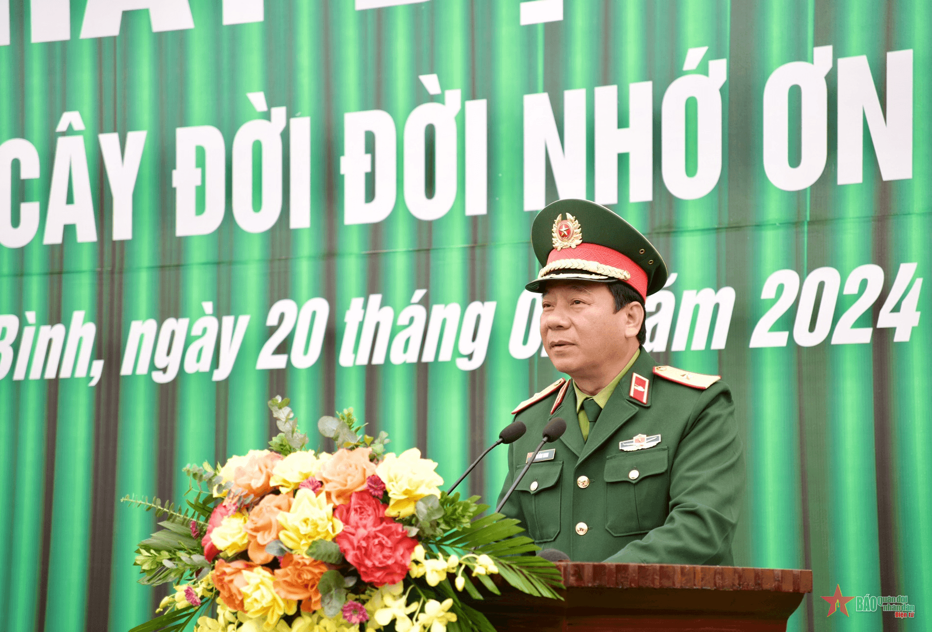 Binh chủng Tăng thiết giáp hưởng ứng “Tết trồng cây đời đời nhớ ơn Bác Hồ”