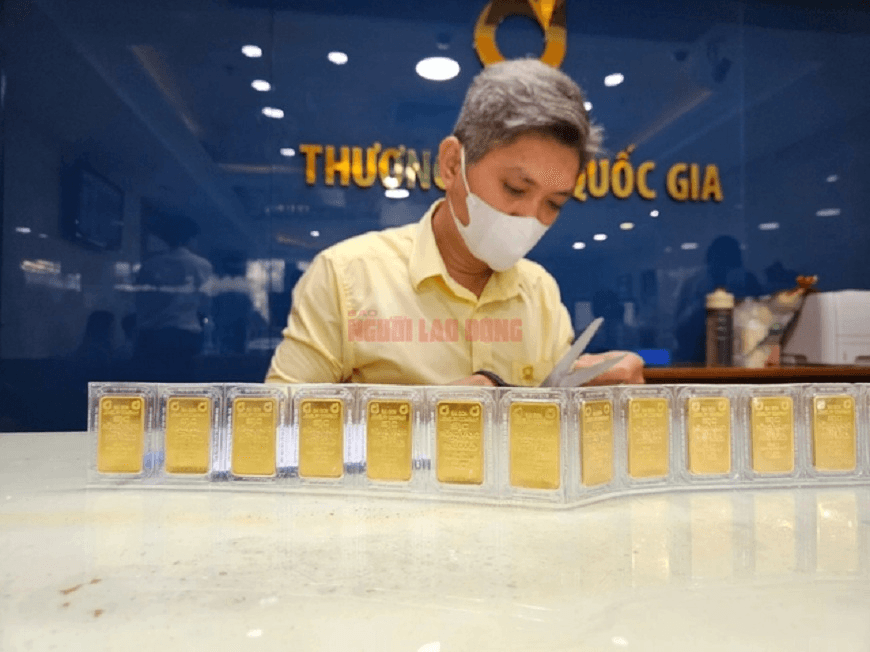 Giá vàng hôm nay (23-2): Đảo chiều phi mã
