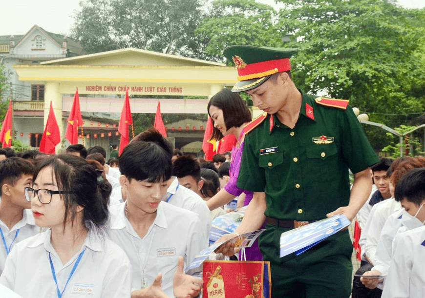 Đẩy mạnh tuyên truyền, hướng nghiệp, tư vấn tuyển sinh quân sự