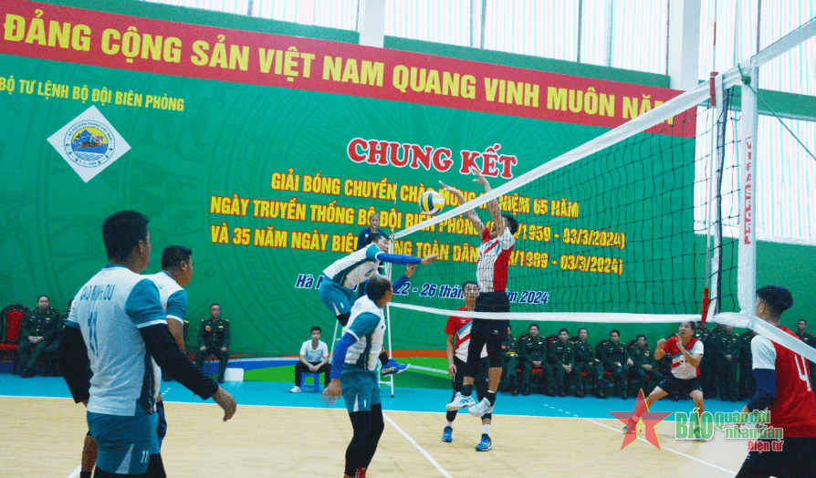 Lính biên phòng so tài bóng chuyền