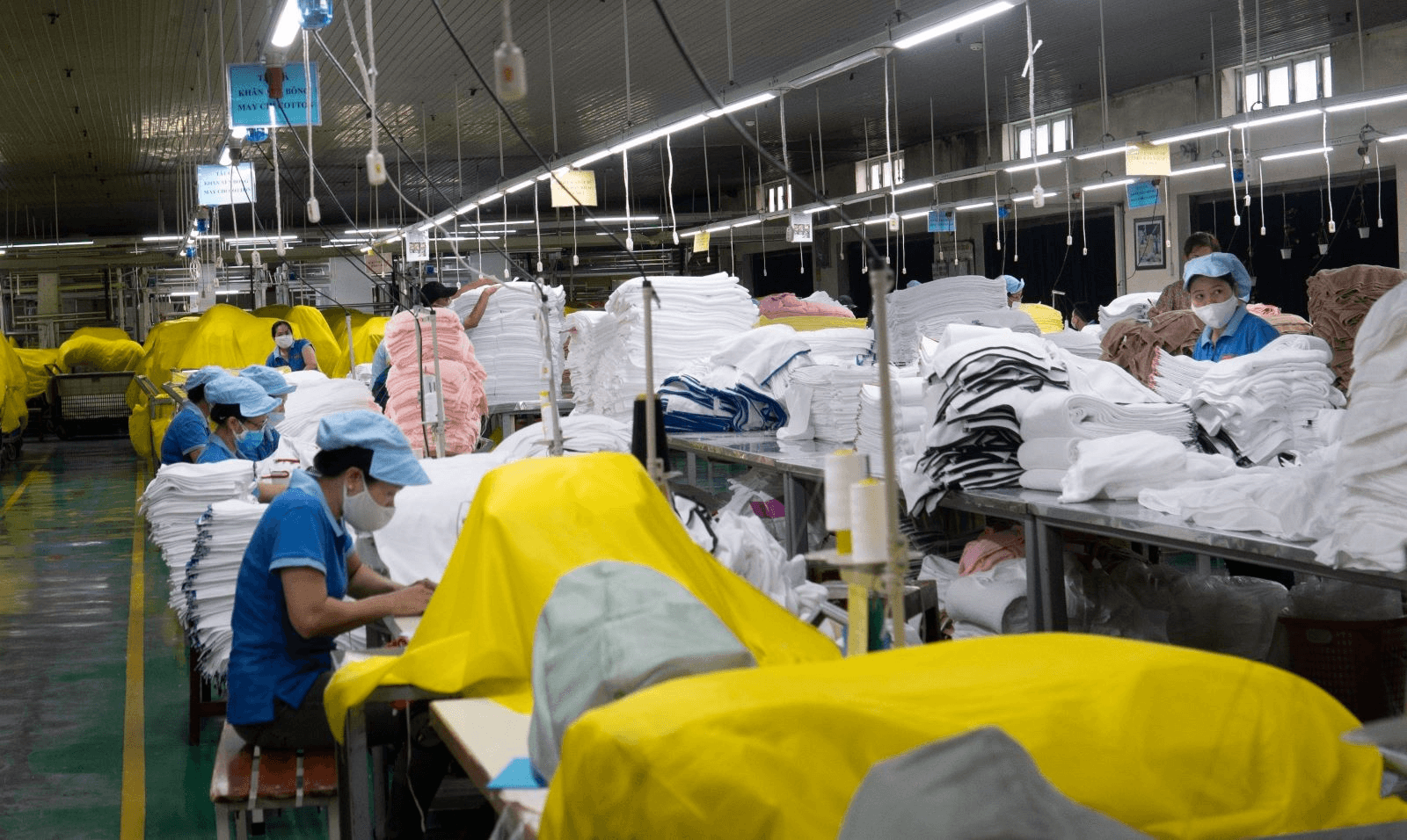 Doanh nghiệp dệt may vượt khó