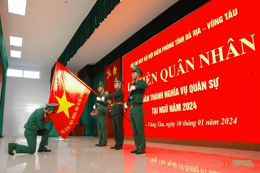 Mang quà về cho mẹ