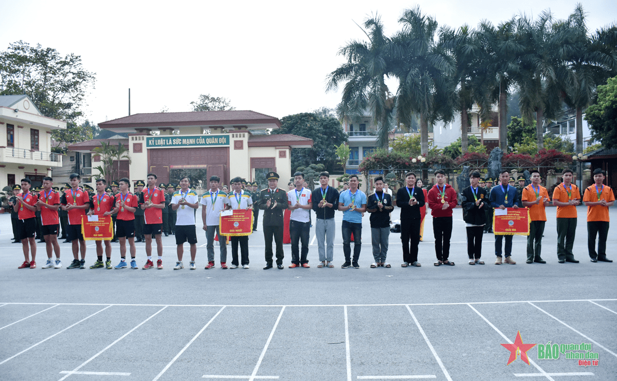 Điện Biên: Sôi nổi hoạt động thể thao chào mừng kỷ niệm 65 năm Ngày truyền thống Bộ đội Biên phòng