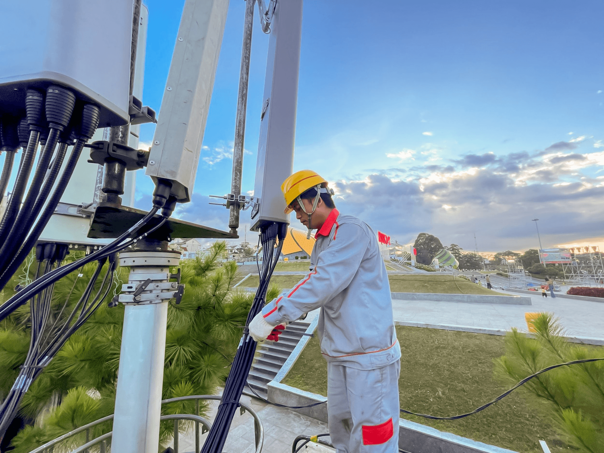 Vì sao không tổ chức đấu giá băng tần C3 (3800-3900 MHz) cho mạng 5G?