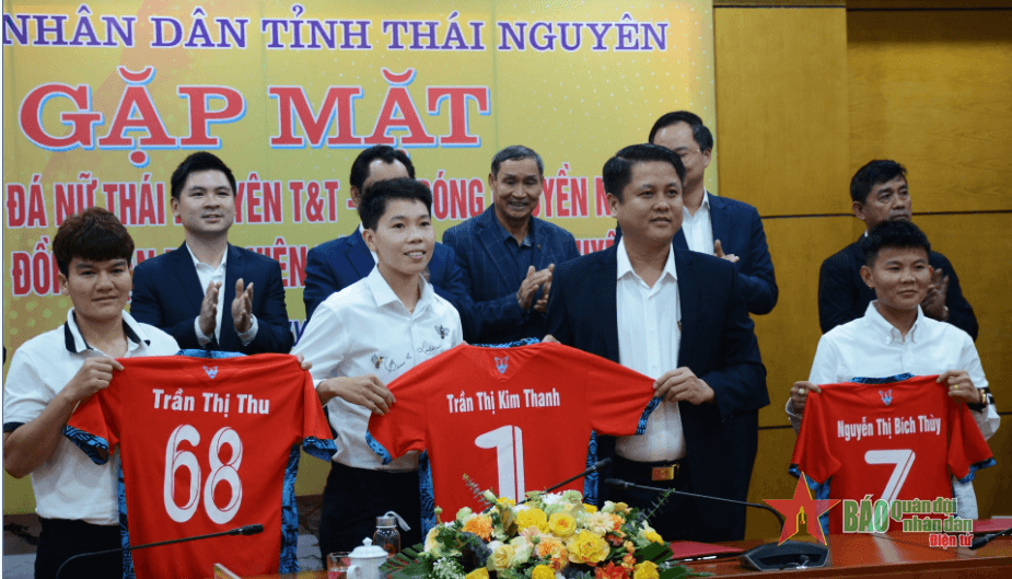 Điểm tựa bứt phá