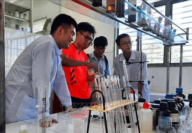 Cuộc thi Khoa học kỹ thuật cấp quốc gia học sinh trung học: Khuyến khích học sinh nghiên cứu khoa học