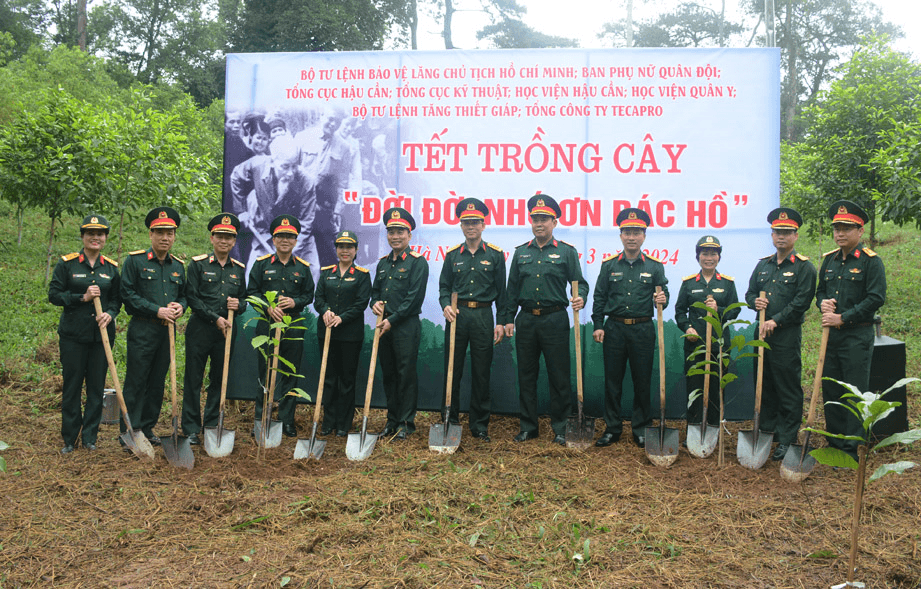Bộ tư lệnh Bảo vệ Lăng Chủ tịch Hồ Chí Minh tổ chức Tết trồng cây “Đời đời nhớ ơn Bác Hồ”