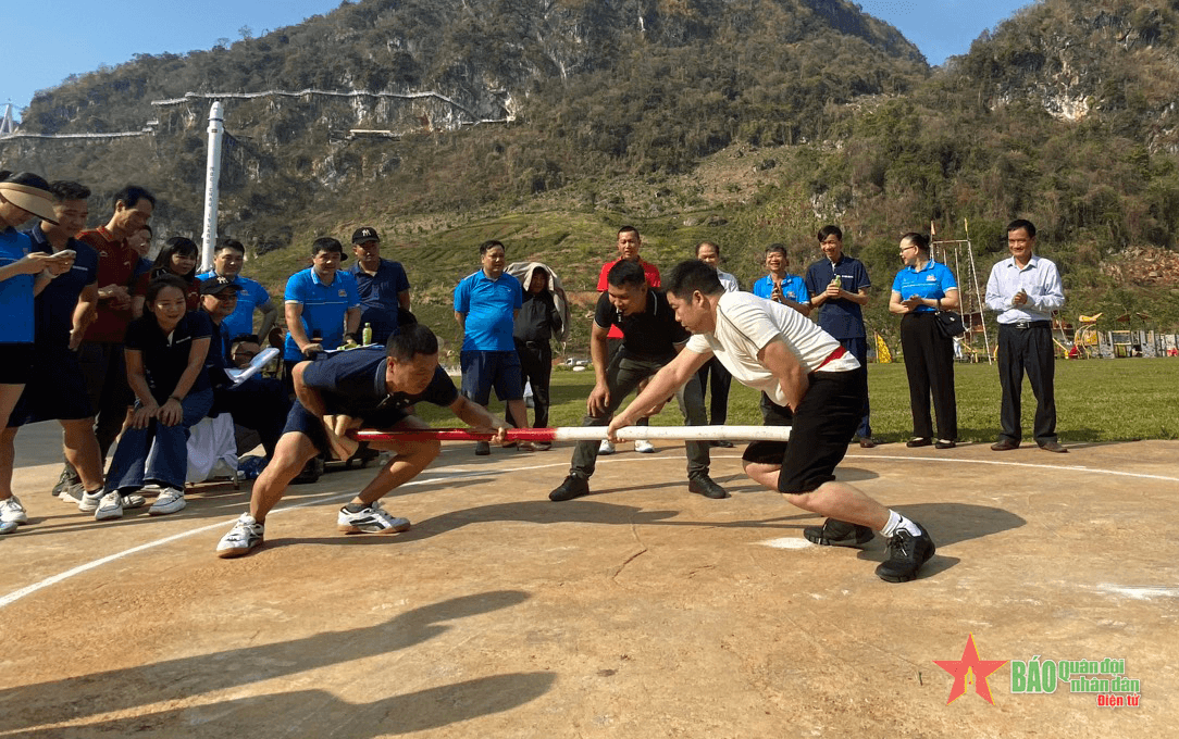 Giải thể thao Phanxipăng Báo Đảng các tỉnh khu vực Trung du - Miền núi phía Tây Bắc năm 2024