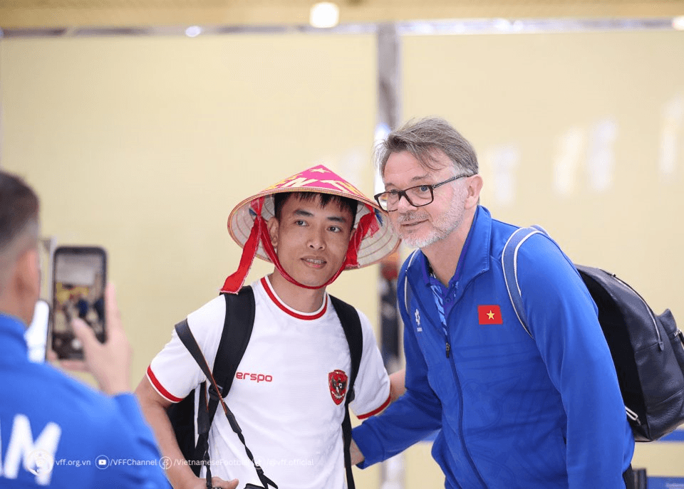 VFF lên tiếng về tương lai của huấn luyện viên Troussier
