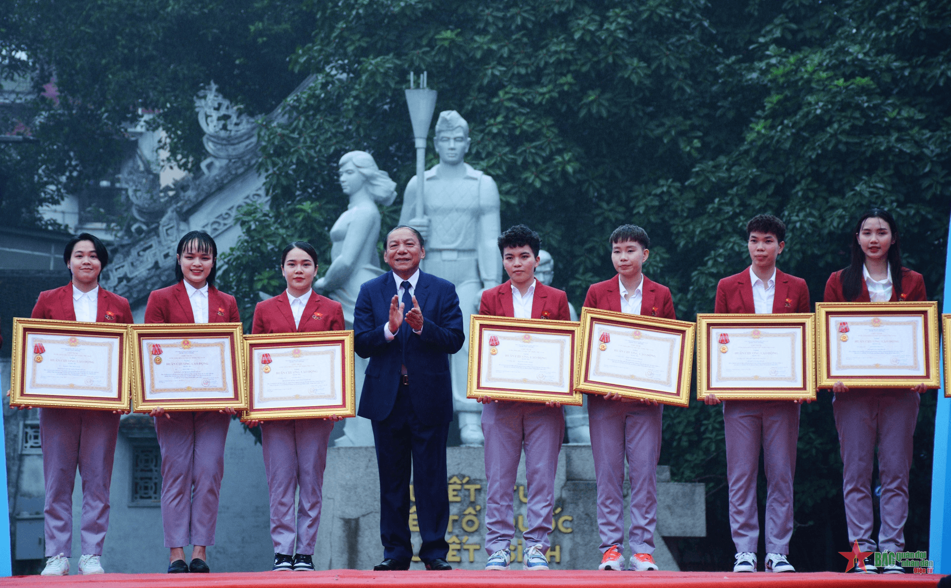 Chương trình Vinh quang thể thao Việt Nam và ngày chạy Olympic