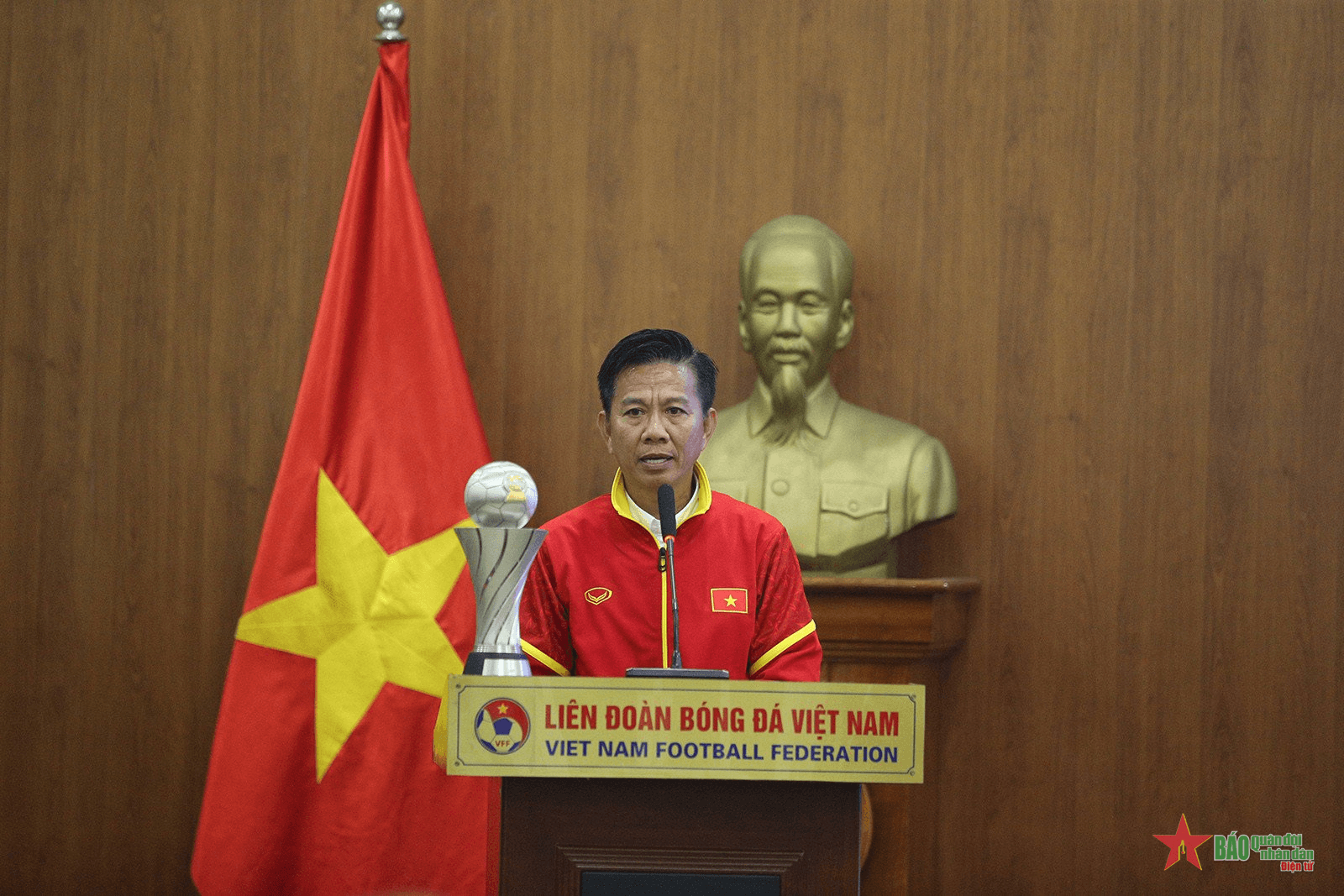 VFF tìm người thay thế Philippe Troussier: Ông Hoàng Anh Tuấn sáng cửa