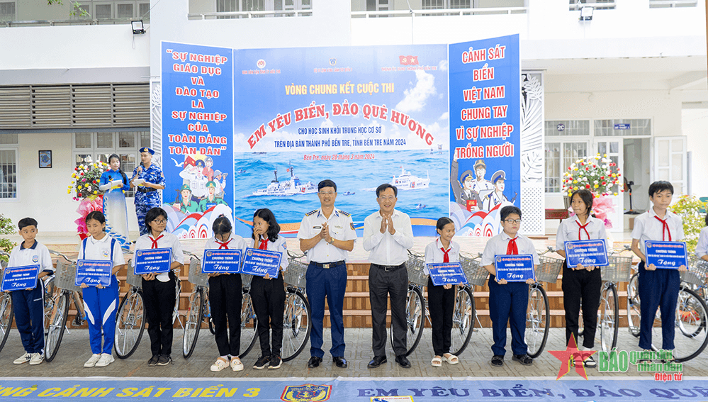 Chung kết cuộc thi “Em yêu biển, đảo quê hương” tại tỉnh Bến Tre