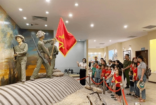 Bản tin thời sự tổng hợp tuần: Hướng về kỷ niệm 70 năm Chiến thắng Điện Biên Phủ