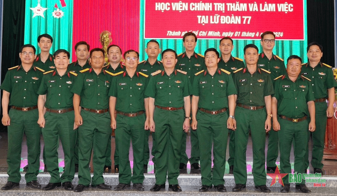 Học viện Chính trị kiểm tra học viên thực tập tại Quân khu 7