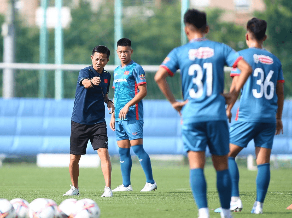 Ông Hoàng Anh Tuấn triệu tập nhiều trò cũ lên U23 Việt Nam