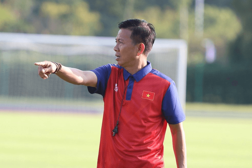 HLV Hoàng Anh Tuấn: “Tôi không đảm bảo vị trí cho bất kỳ cầu thủ nào"