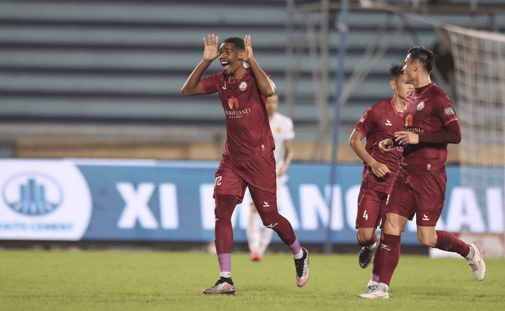 Vòng 15 V-League 2023-2024: Nam Định thất thủ trên sân nhà