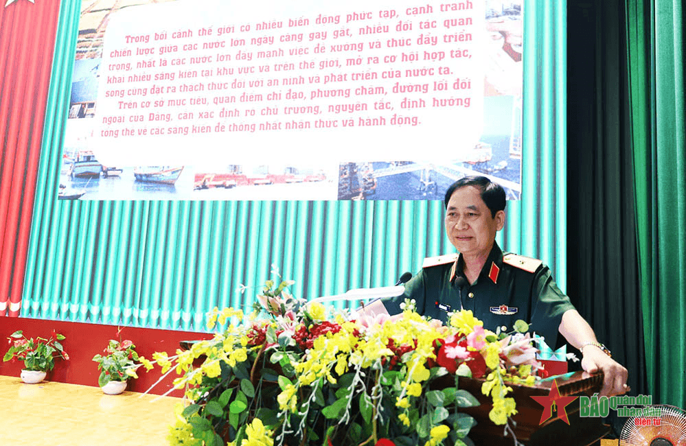 Trường Sĩ quan Lục quân 2 quán triệt, triển khai thực hiện các nghị quyết, kết luận của Đảng